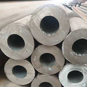 low carbon steel pipe